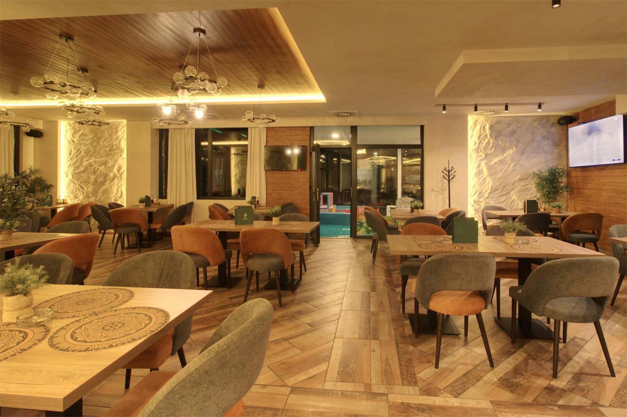 Apart Kompleks Binis Zlatibor Luaran gambar