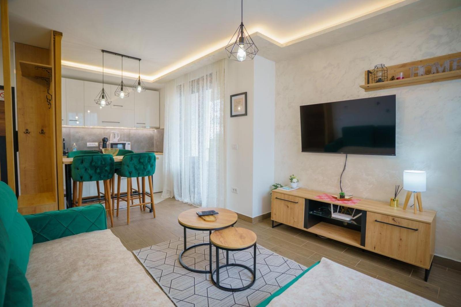 Apart Kompleks Binis Zlatibor Luaran gambar