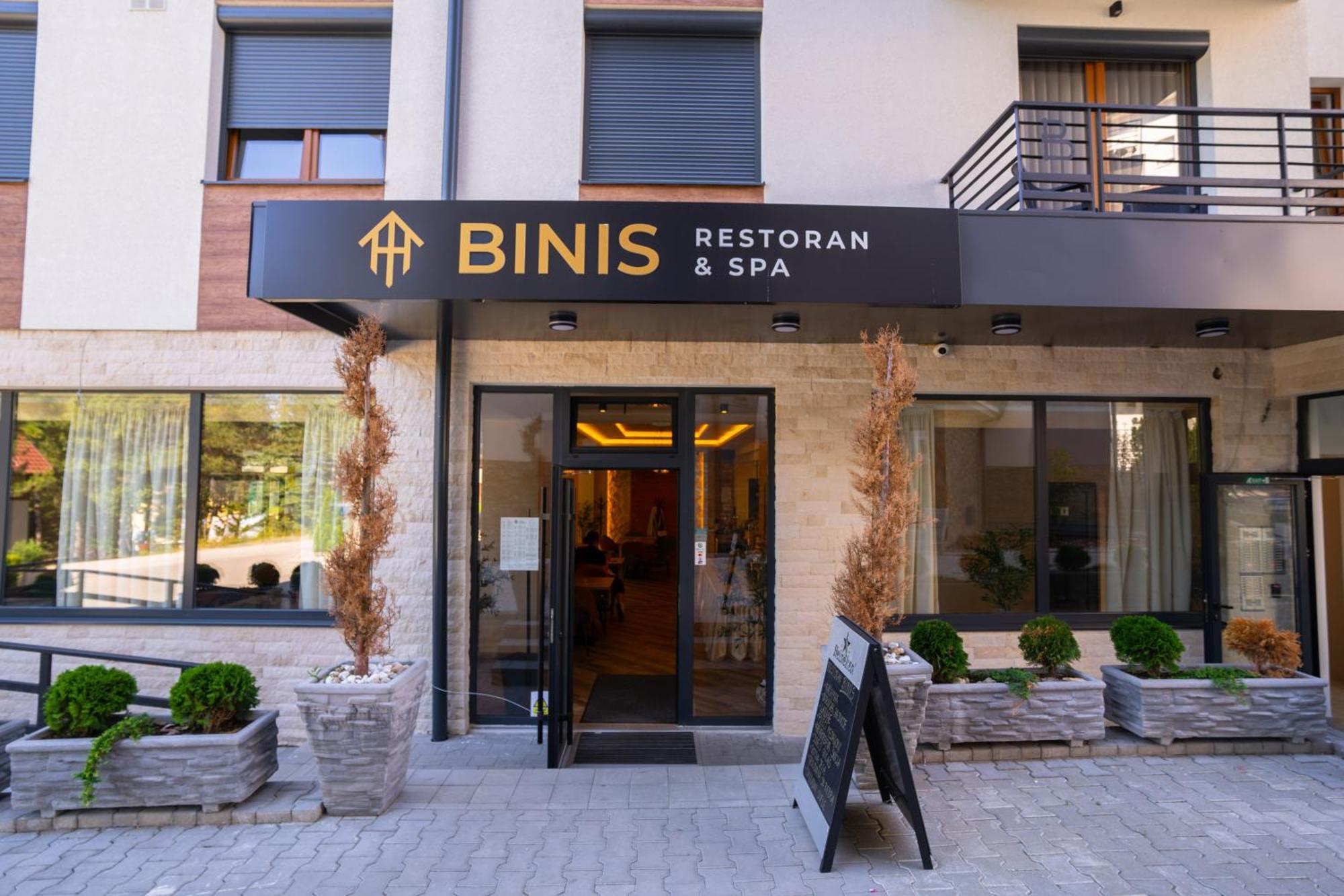 Apart Kompleks Binis Zlatibor Luaran gambar